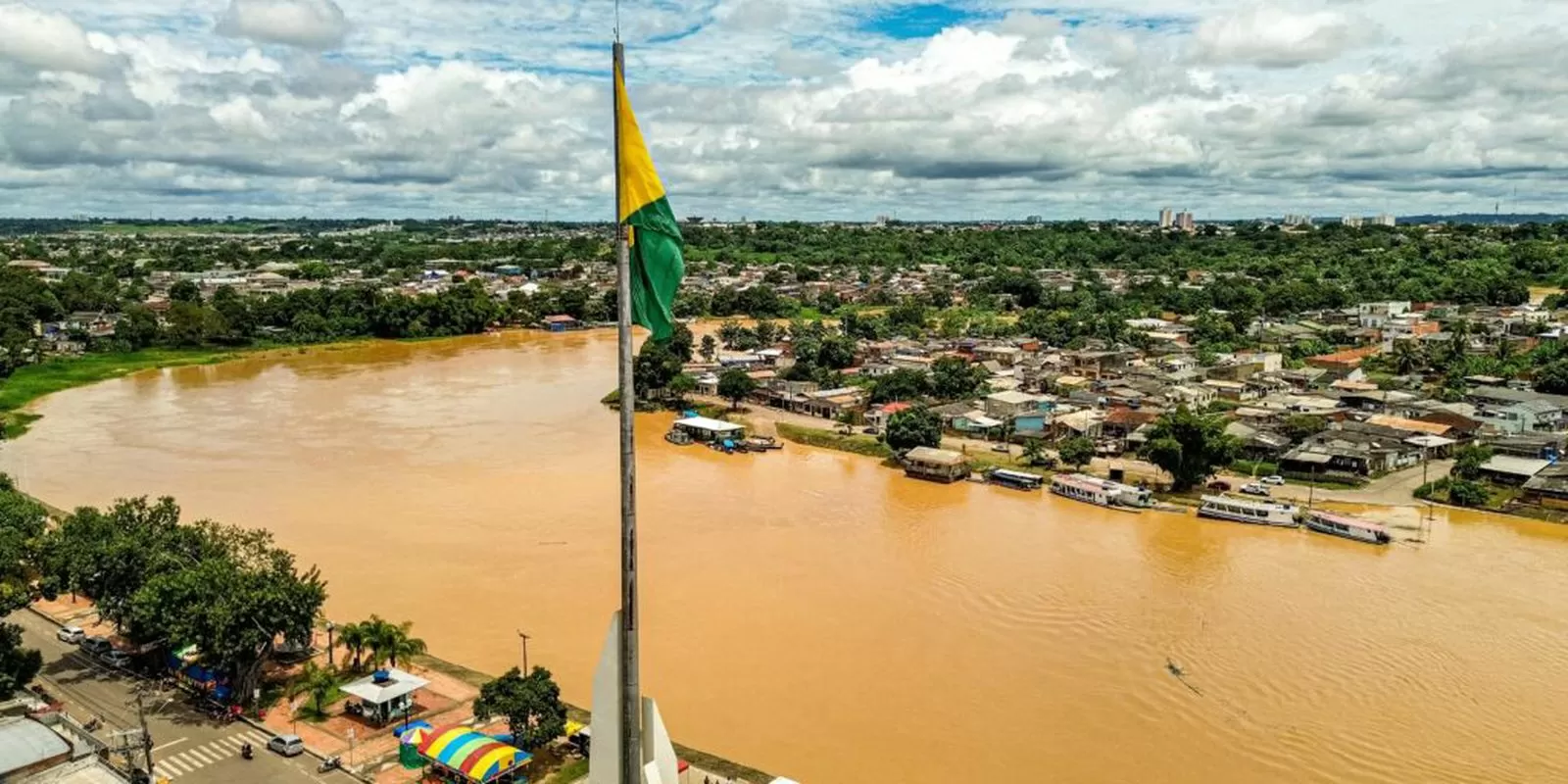 Rio Acre supera cota de inundação em Rio Branco, mas deve baixar