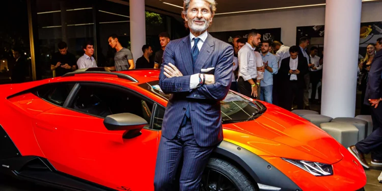 “Vamos provar que o carro elétrico é emocionante”, diz CEO da Lamborghini