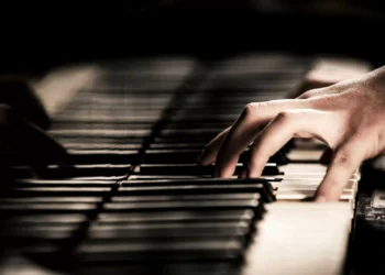 Pianista Teresa da Palma Pereira leva à Figueira da Foz peças sobre água