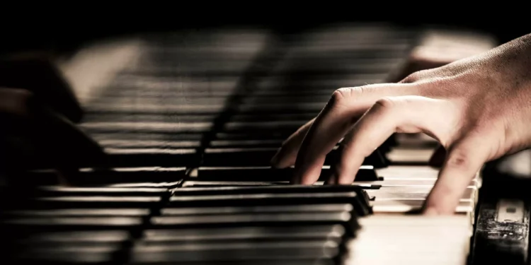 Pianista Teresa da Palma Pereira leva à Figueira da Foz peças sobre água