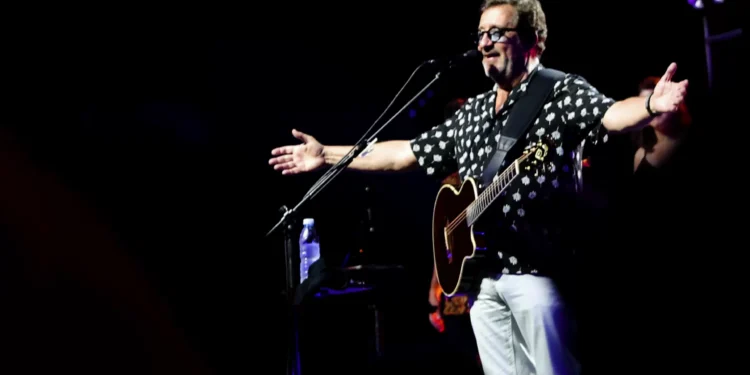 25 de Abril. Elvas junta Monda, Rui Veloso, Vitorino e cante alentejano