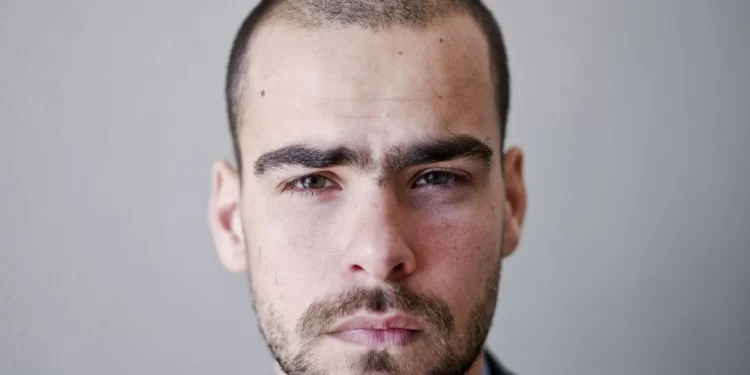 Mário Cruz fotografa crise da habitação para "exigir" que se cumpra Abril