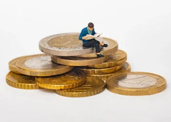 “Desmistificando as Finanças: Orientação e Transformação”