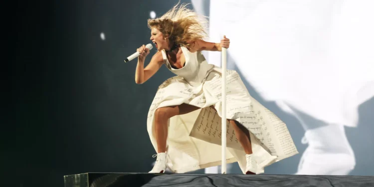 "Promete e não cumpre". Fãs de Taylor Swift ainda não receberam bilhetes