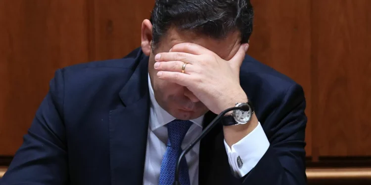 Secretário de Estado do Ambiente admite que Governo pode durar pouco tempo