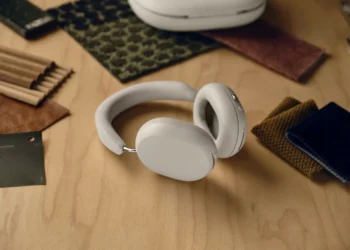 Sonos lança auscultadores para rivalizar com os AirPods Max da Apple