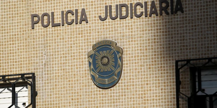 Preventiva para mulher suspeita de ter esfaqueado companheiro em Sines