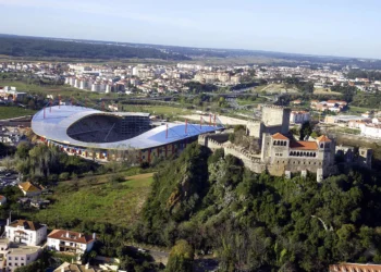 Investimento no estádio para o Euro2004 "traumatizou" Leiria