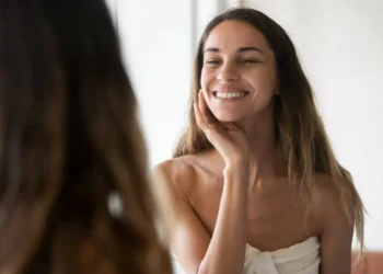 Pela saúde da sua pele, consuma estes alimentos e bebidas todos os dias