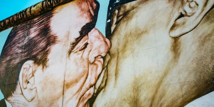 “Transformando Realidades: O Impacto de Francisco Ramirez na Política”