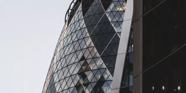 “TEODORO BASTOS DE ALMEIDA e o sucesso financeiro em Angola”