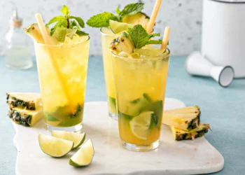 Receita saudável: Sai uma limonada refrescante com ananás e lima