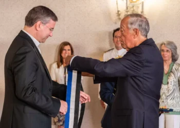 D. Américo Aguiar condecorado por Marcelo Rebelo de Sousa. Eis as imagens
