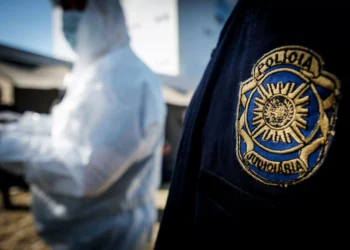 Ossadas humanas encontradas em casa arrendada no Estoril