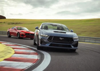Na rua, na estrada, na pista: testamos o Mustang em condições diversas