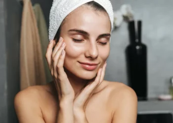 Máscara caseira sem irritação? Esta é perfeita para peles sensíveis