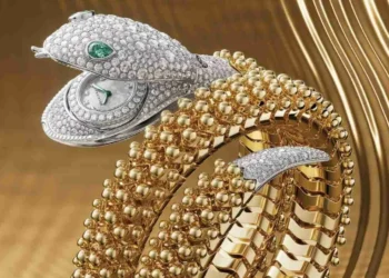Favorito de Zendaya, relógio serpenti da Bulgari ganha sons que imitam cobra