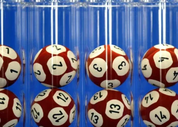 Euromilhões sem vencedores. Sexta-feira há ‘jackpot’ de 130 milhões