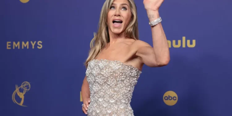 Emmy Awards: Veja os looks do tapete vermelho do Oscar da televisão dos EUA