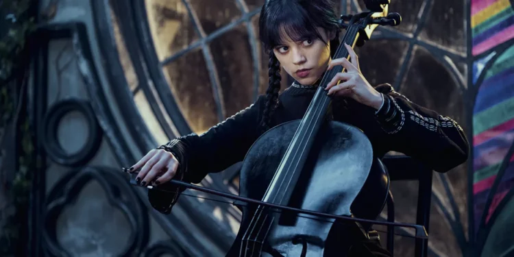 Wandinha Addams vira boneca com traços, feições e looks de Jenna Ortega