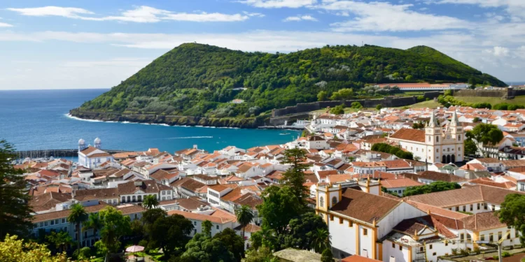 Açores vai adquirir 31 novas viaturas para unidades de saúde de ilha