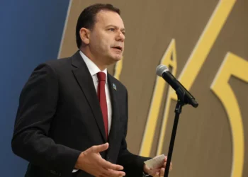 Montenegro diz que sucessão de PGR será decidida em concertação com PR