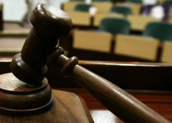 Mãe e filho negam ter escravizado trabalhadores do Norte em Espanha