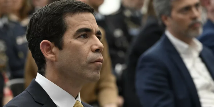 Executivo aprova fusão de entidades na secretaria-geral do Governo