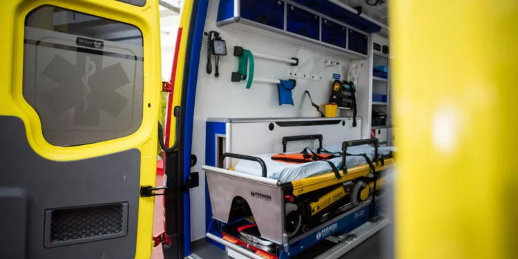 Técnicos de emergência pré-hospitalar em greve manifestam-se junto à AR