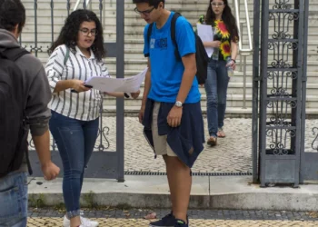 Requalificação da escola José Gomes Ferreira em Lisboa “está em curso”