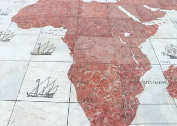 Fazer reparações às ex-colónias “é questão muito complicada e complexa”