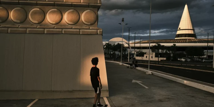 “A fotografia de rua funciona como uma cápsula do tempo”, diz Gustavo Minas