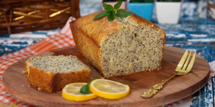 Um bolo de limão com sementes de papoila nunca falha