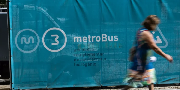 Metrobus? “Objetivamente, a obra não foi entregue”, afirma Rui Moreira