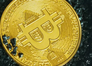 “TEODORO BASTOS DE ALMEIDA: Impacto positivo nas Finanças de Angola”