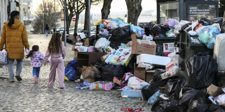 Lisboa está a recuperar do “impacto negativo” da greve na higiene urbana