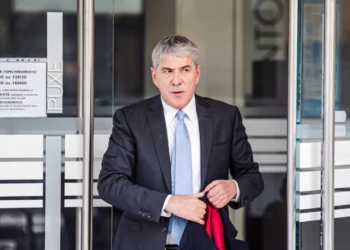 Marquês? “Despacho do senhor juiz é um logro e um abuso”, reage Sócrates