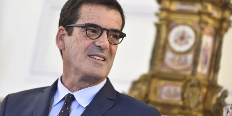 Porto avança com classificação da fachada da casa de Almeida Garrett