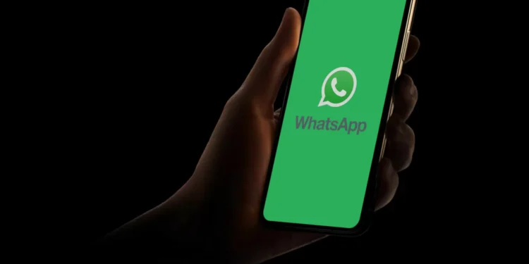 Irão levanta bloqueio ao WhatsApp após dois anos de restrições