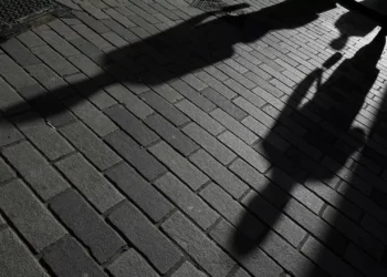 Dois detidos, entre eles um menor, por violência doméstica em Bragança