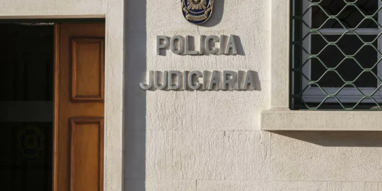 Detidos em Espanha 4 membros de grupo que assaltou ourivesaria em Valença
