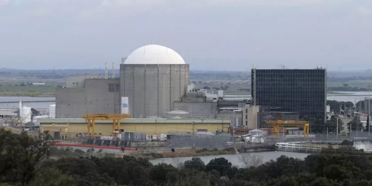 Milhares manifestam-se na ‘vizinha’ Almaraz a favor da central nuclear