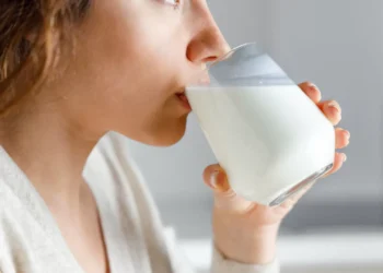 Leite. Nutricionista desvenda três verdades sobre a bebida