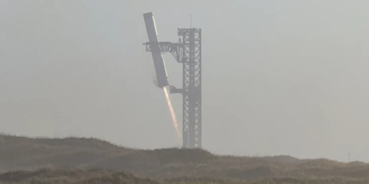 Foguetão Starship da SpaceX suspenso de voo enquanto aguarda por investigação