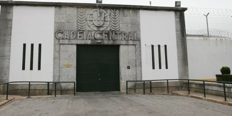 Greve dos guardas do Linhó por questões de segurança com adesão de 100%