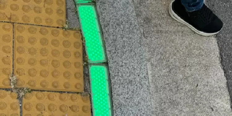 ‘Smartphone zombies’: Coreia do Sul tem sinal verde e vermelho na calçada