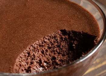 Com três ingredientes faz uma fabulosa mousse de chocolate com arroz