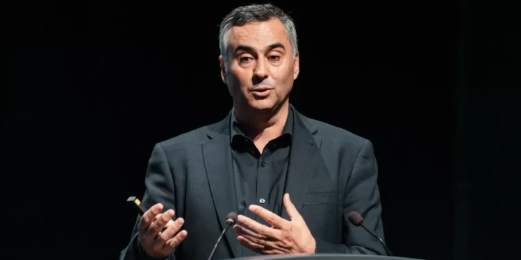 Ministro espera acordo com professores sobre mobilidade por doença