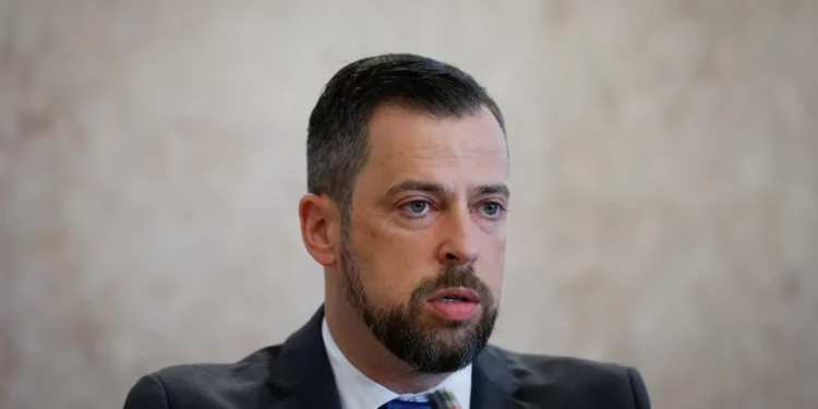 Acesso do ex-diretor executivo do SNS a consulta hospitalar violou regras