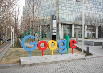 Tribunal da UE acusa Google de posição dominante no Android Auto